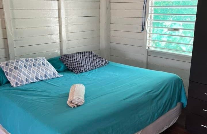 Acogedora Casa de Madera a unos Pasos del Mar en Xcalak, el último rincón virgen de Quintana Roo.