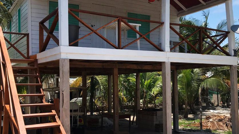 Acogedora Casa de Madera a unos Pasos del Mar en Xcalak, el último rincón virgen de Quintana Roo.